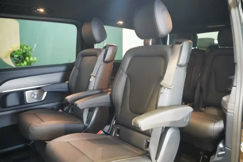 Mercedes-Benz V 300 din 2024 cu 7.464 km - oferta MER118188 - foto 4