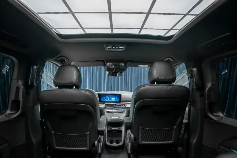 Mercedes-Benz V 300 din 2025 cu 10 km - oferta MER118193 - foto 10