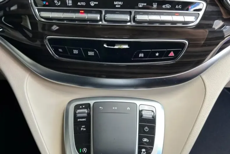 Mercedes-Benz V 300 din 2024 cu 5.600 km - oferta MER118196 - foto 15