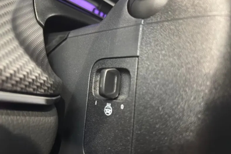 Mercedes-Benz V 300 din 2025 cu 4.900 km - oferta MER118197 - foto 4