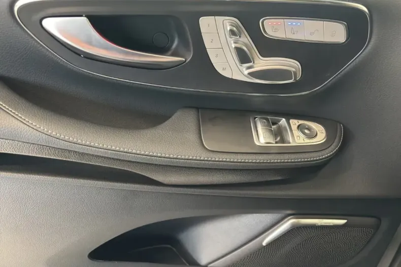 Mercedes-Benz V 300 din 2025 cu 4.900 km - oferta MER118197 - foto 11