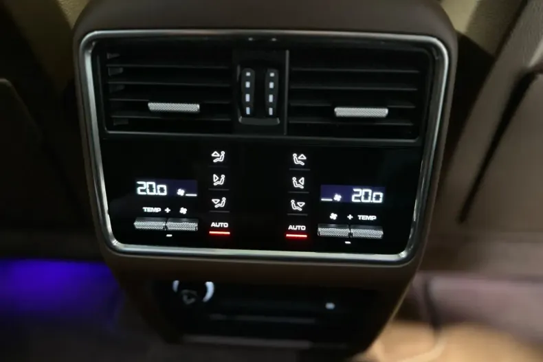 Porsche Cayenne din 2024 cu 15.100 km - oferta POR118203 - foto 17