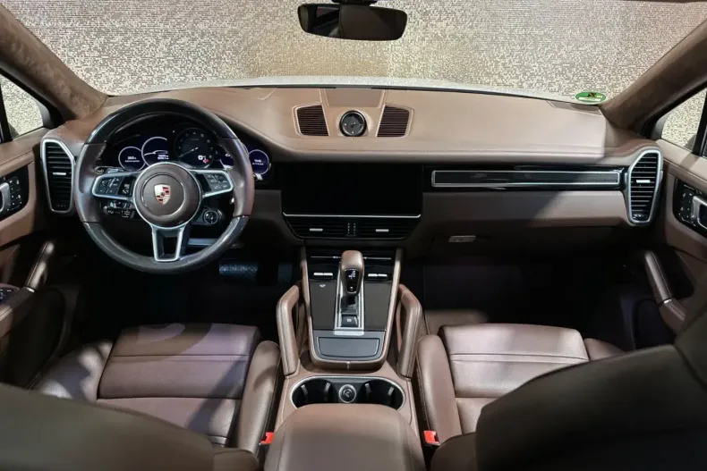 Porsche Cayenne din 2024 cu 15.100 km - oferta POR118204 - foto 12