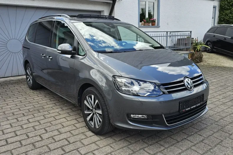 Volkswagen Sharan din 2022 cu 61.089 km - oferta VOL118212 - foto 2
