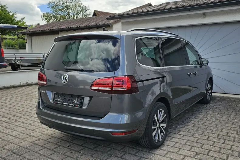 Volkswagen Sharan din 2022 cu 61.089 km - oferta VOL118212 - foto 7