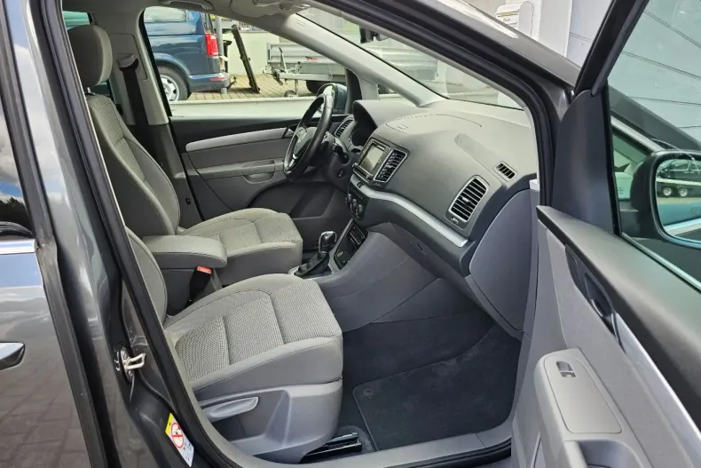 Volkswagen Sharan din 2022 cu 61.089 km - oferta VOL118212 - foto 9