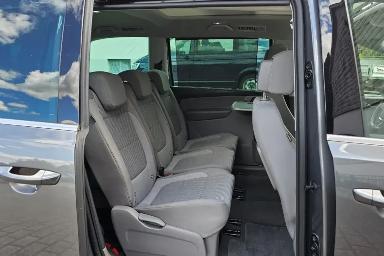 Volkswagen Sharan din 2022 cu 61.089 km - oferta VOL118212 - foto 10