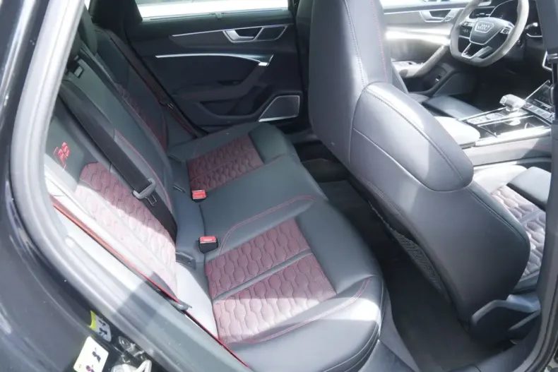 Audi RS6 din 2023 cu 60.400 km - oferta AUD118219 - foto 7