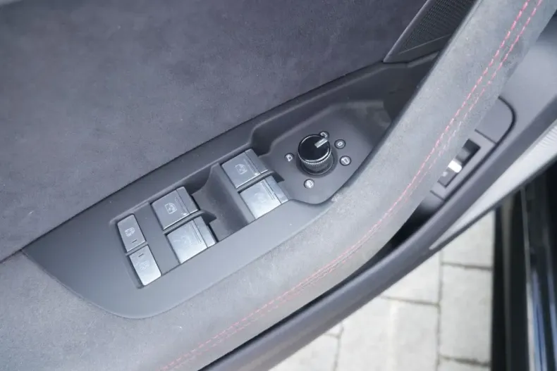 Audi RS6 din 2023 cu 60.400 km - oferta AUD118219 - foto 8