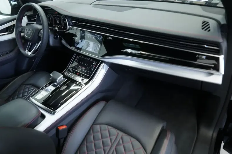 Audi Q8 din 2024 cu 38.000 km - oferta AUD118227 - foto 13