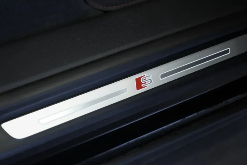 Audi Q8 din 2024 cu 38.000 km - oferta AUD118227 - foto 16