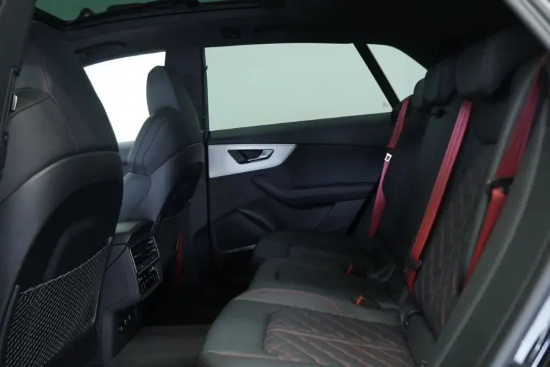 Audi Q8 din 2024 cu 38.000 km - oferta AUD118227 - foto 39