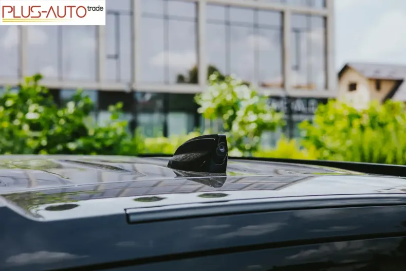 Land Rover Defender din 2021 cu 135.000 km - oferta LAN118236 - foto 25