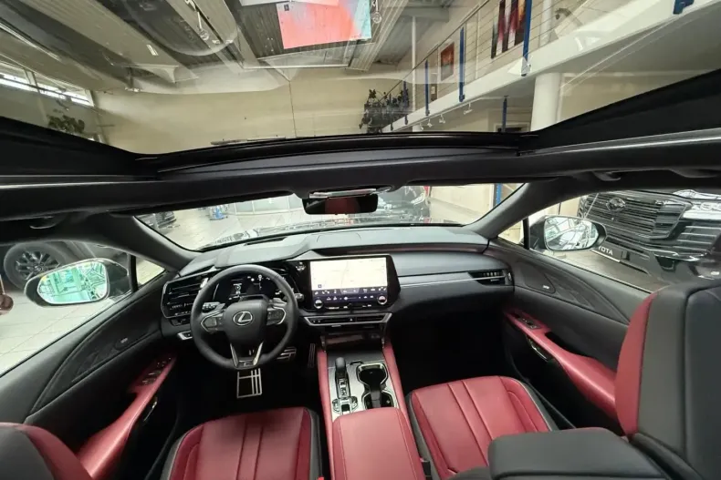 Lexus RX 500 din 2025 cu 12 km - oferta LEX118237 - foto 5
