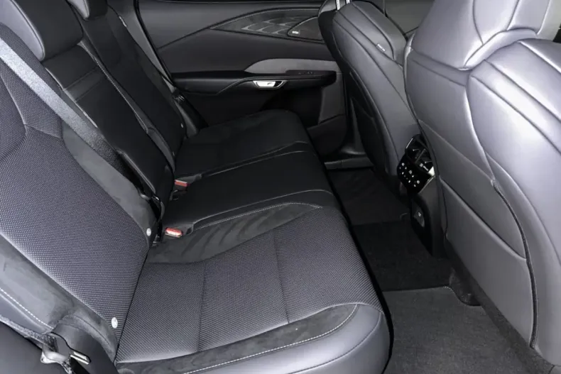 Lexus RX 500 din 2025 cu 800 km - oferta LEX118251 - foto 5