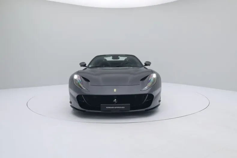 Ferrari 812 din 2022 cu 4.947 km - oferta FER118272 - foto 2