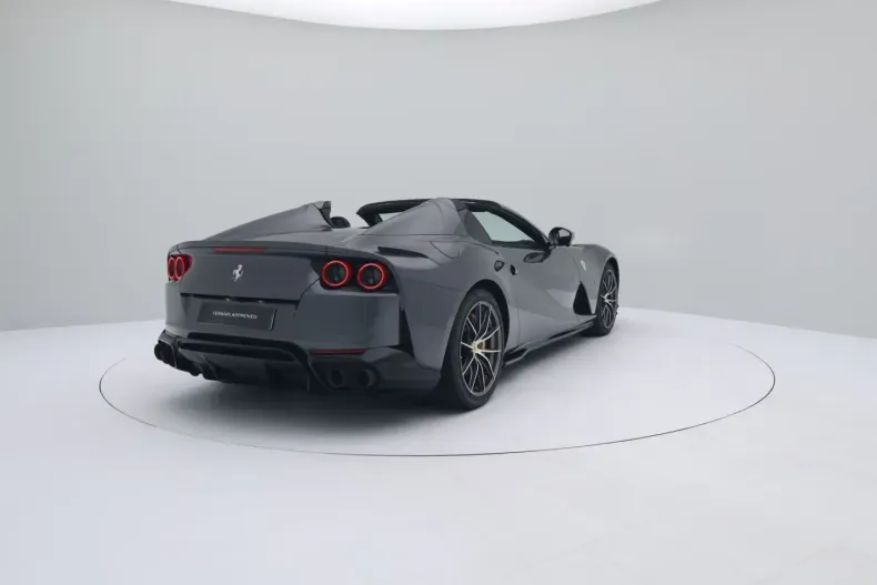 Ferrari 812 din 2022 cu 4.947 km - oferta FER118272 - foto 5