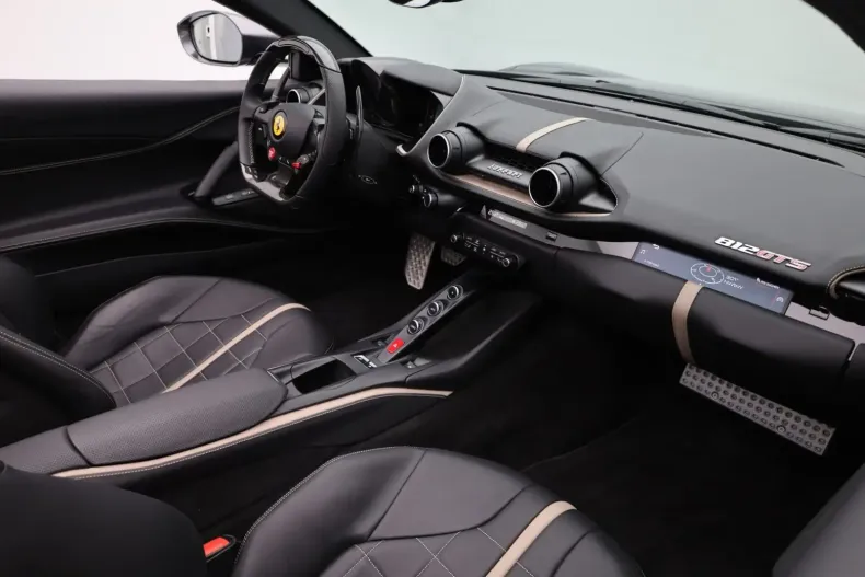 Ferrari 812 din 2022 cu 4.947 km - oferta FER118272 - foto 14