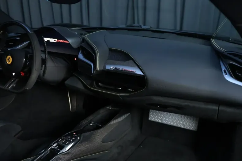 Ferrari SF90 din 2021 cu 7.550 km - oferta FER118273 - foto 9