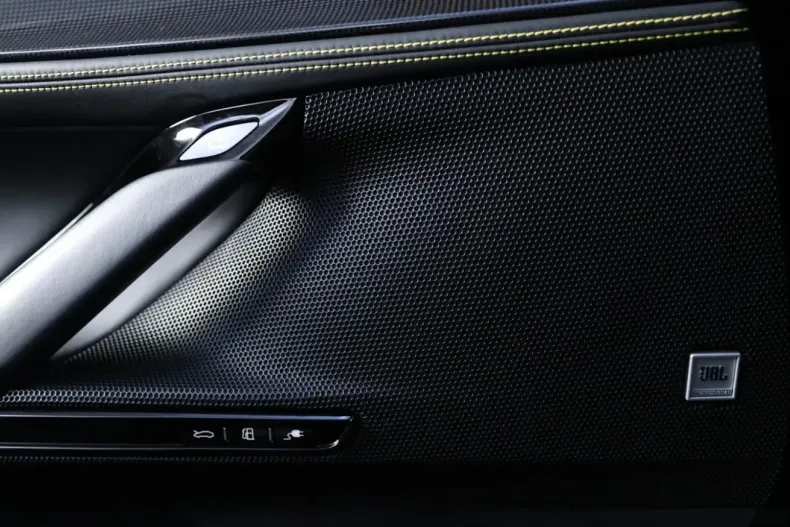 Ferrari SF90 din 2021 cu 7.550 km - oferta FER118273 - foto 15