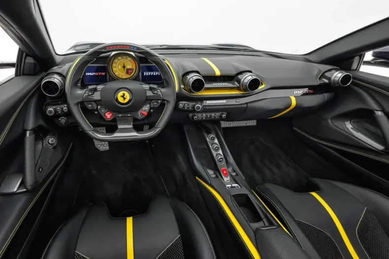 Ferrari 812 din 2021 cu 14.500 km - oferta FER118274 - foto 14