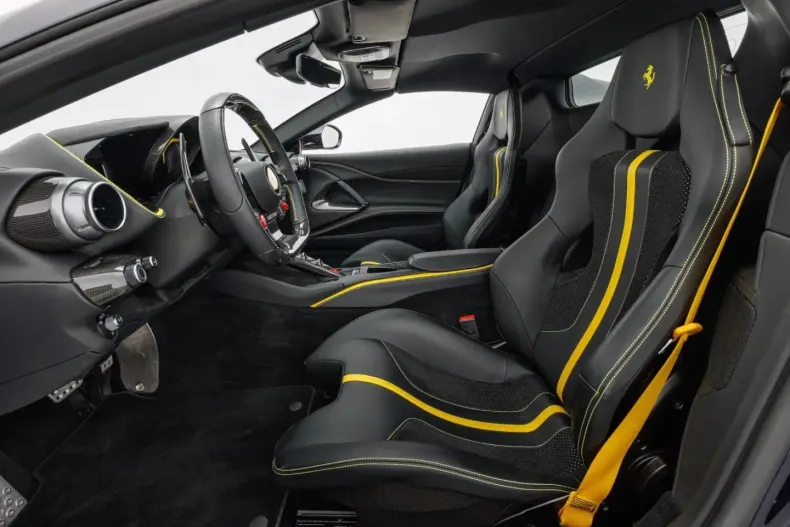 Ferrari 812 din 2021 cu 14.500 km - oferta FER118274 - foto 17