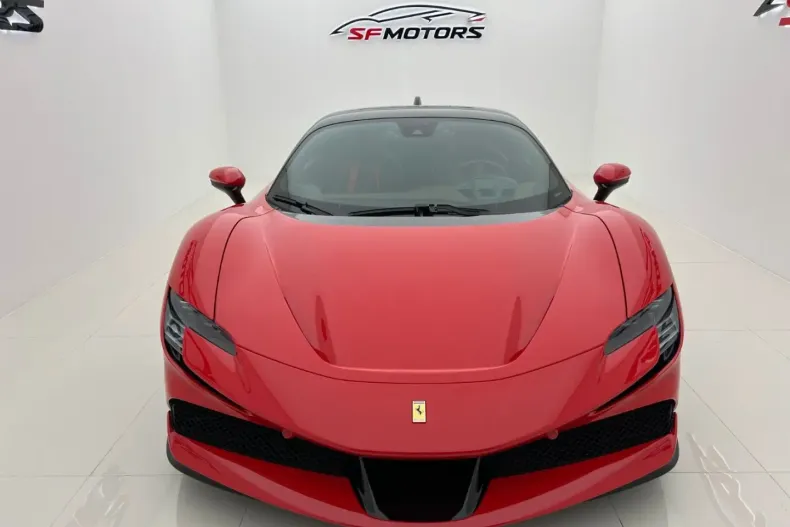 Ferrari SF90 din 2021 cu 7.500 km - oferta FER118275 - foto 2