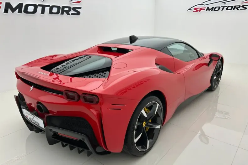 Ferrari SF90 din 2021 cu 7.500 km - oferta FER118275 - foto 4
