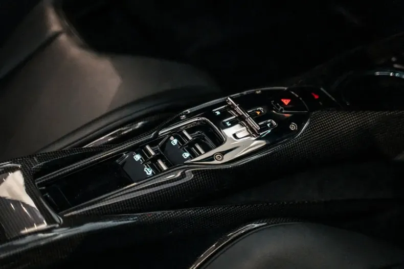 Ferrari 296 GTS din 2022 cu 5.125 km - oferta FER118277 - foto 30