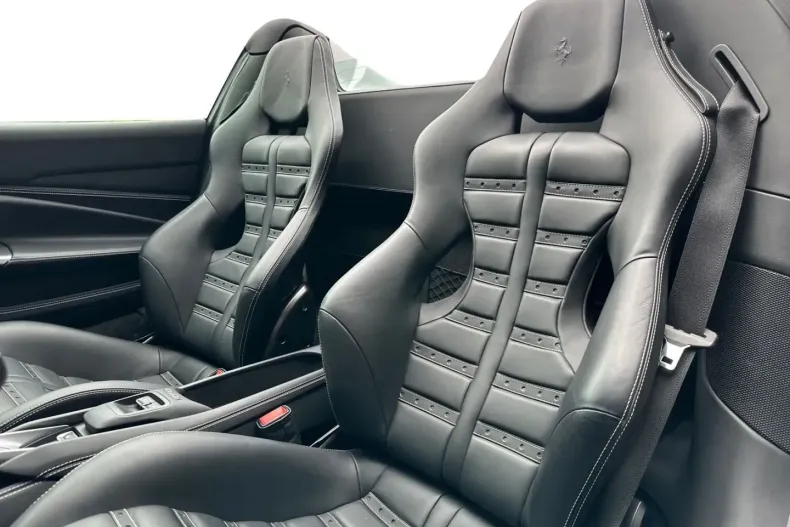 Ferrari F8 din 2021 cu 6.700 km - oferta FER118278 - foto 15