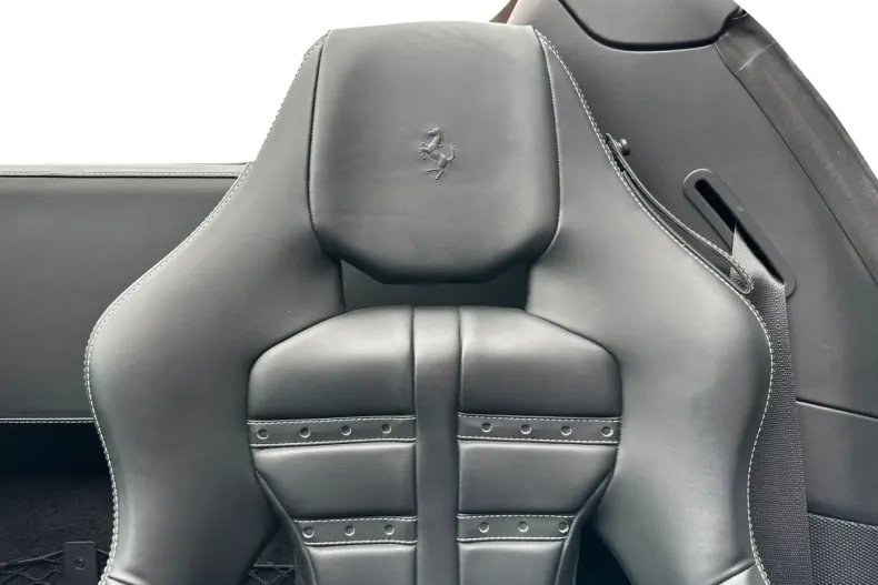 Ferrari F8 din 2021 cu 6.700 km - oferta FER118278 - foto 18