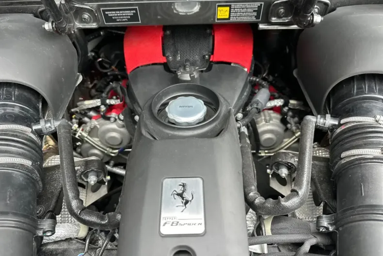 Ferrari F8 din 2021 cu 6.700 km - oferta FER118278 - foto 20