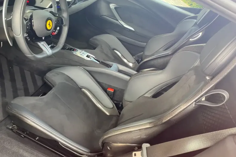 Ferrari 296 GTB din 2024 cu 1.800 km - oferta FER118281 - foto 8