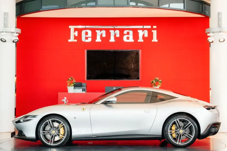 Ferrari Roma din 2022 cu 5.982 km - oferta FER118282 - foto 4