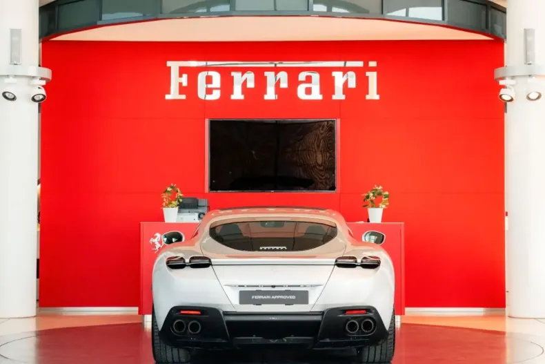Ferrari Roma din 2022 cu 5.982 km - oferta FER118282 - foto 6