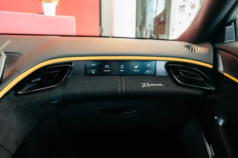 Ferrari Roma din 2022 cu 5.982 km - oferta FER118282 - foto 22