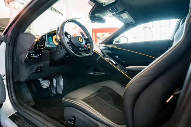 Ferrari Roma din 2022 cu 5.982 km - oferta FER118282 - foto 24