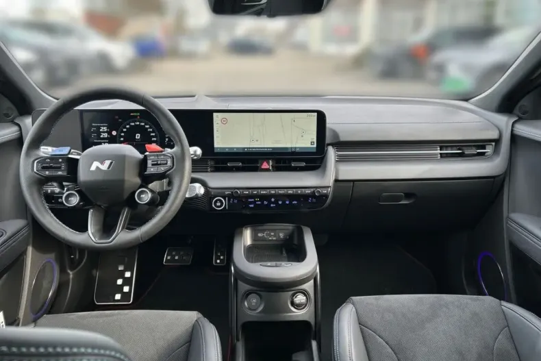 Hyundai IONIQ 5 din 2024 cu 7.334 km - oferta HYU118285 - foto 11