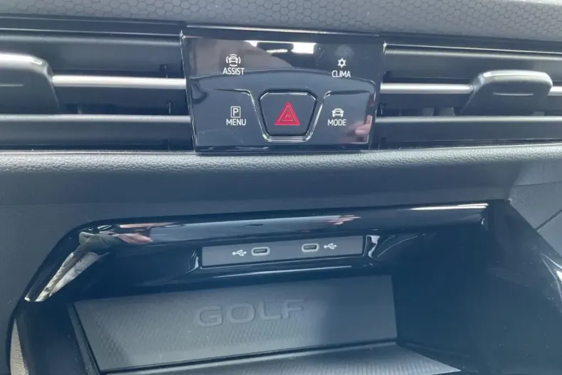 Volkswagen Golf din 2023 cu 19.935 km - oferta VOL118287 - foto 29