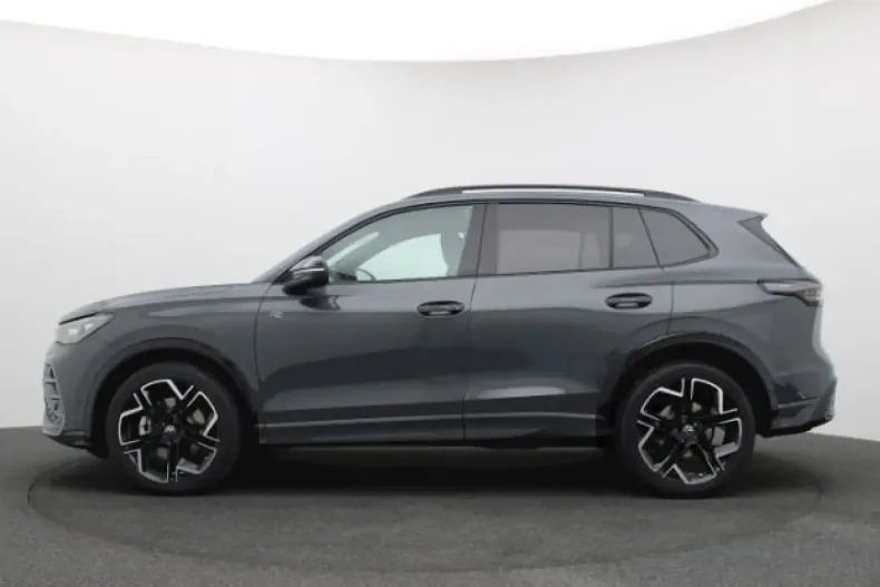 Volkswagen Tiguan din 2024 cu 9.900 km - oferta VOL118288 - foto 2