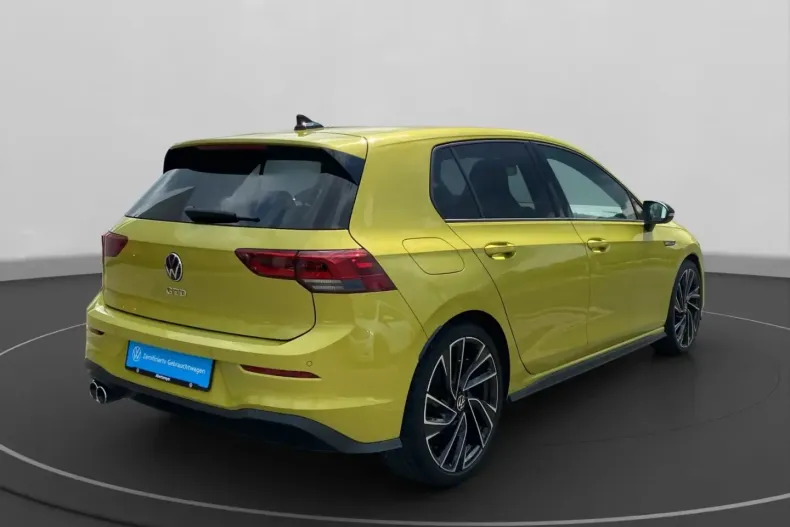 Volkswagen Golf din 2023 cu 35.820 km - oferta VOL118289 - foto 4