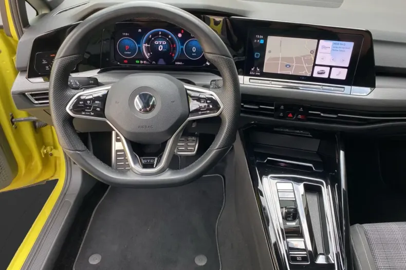 Volkswagen Golf din 2023 cu 35.820 km - oferta VOL118289 - foto 11