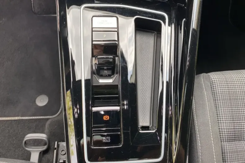 Volkswagen Golf din 2023 cu 35.820 km - oferta VOL118289 - foto 12