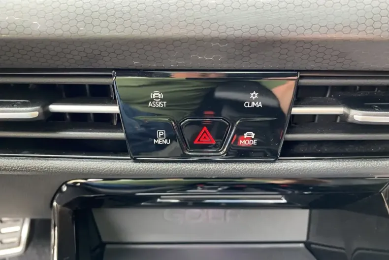 Volkswagen Golf din 2023 cu 35.820 km - oferta VOL118289 - foto 13