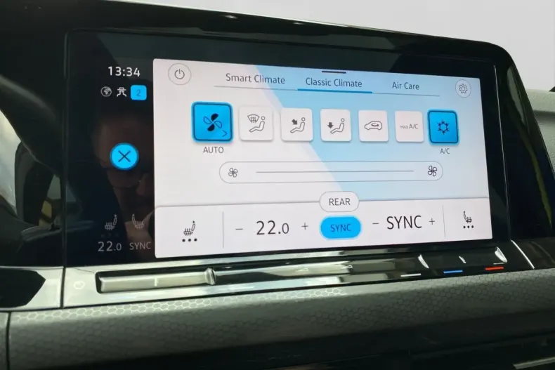 Volkswagen Golf din 2023 cu 35.820 km - oferta VOL118289 - foto 15