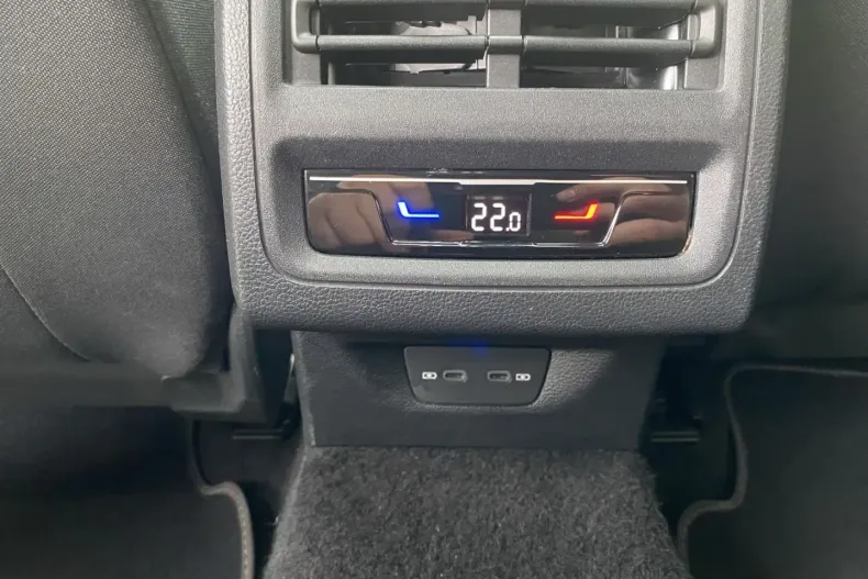 Volkswagen Golf din 2023 cu 35.820 km - oferta VOL118289 - foto 29