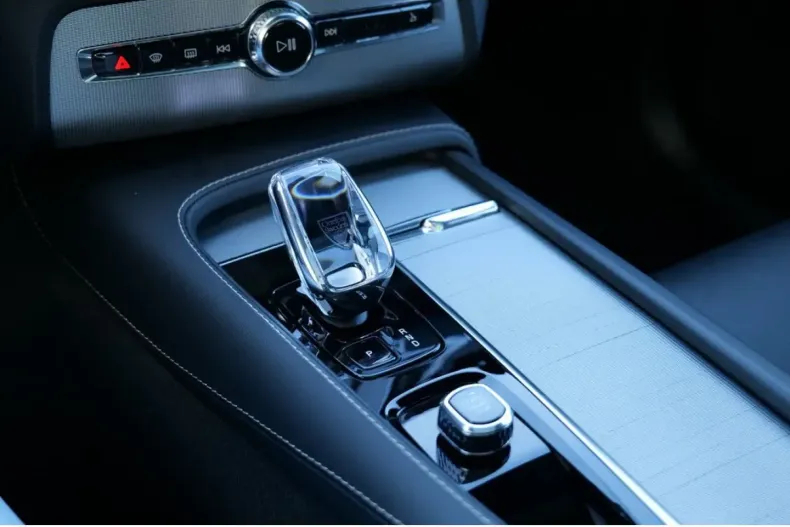 Volvo XC90 din 2024 cu 26.100 km - oferta VOL118292 - foto 27