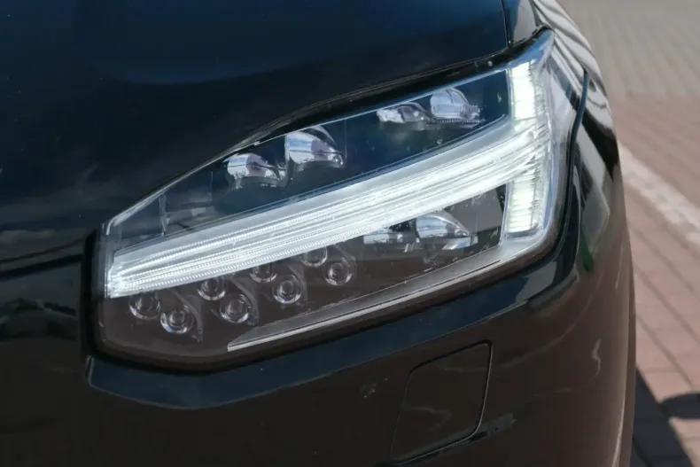 Volvo XC90 din 2023 cu 23.100 km - oferta VOL118295 - foto 9