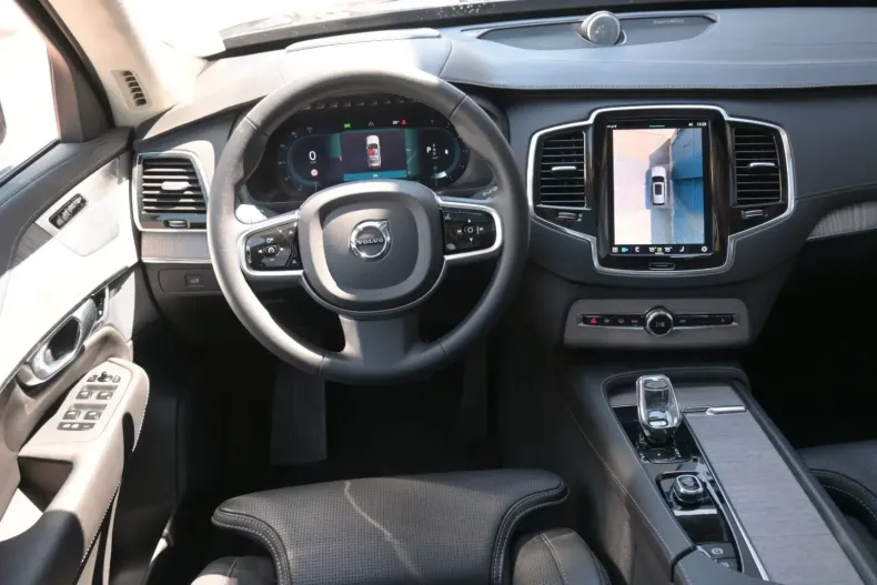 Volvo XC90 din 2023 cu 23.100 km - oferta VOL118295 - foto 18