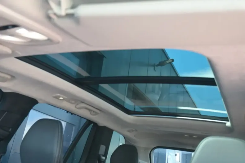 Volvo XC90 din 2023 cu 23.100 km - oferta VOL118295 - foto 28